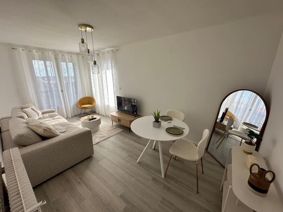 Ferienwohnung T3 Moulin A Vent Proche Upvd Perpignan Exterior foto